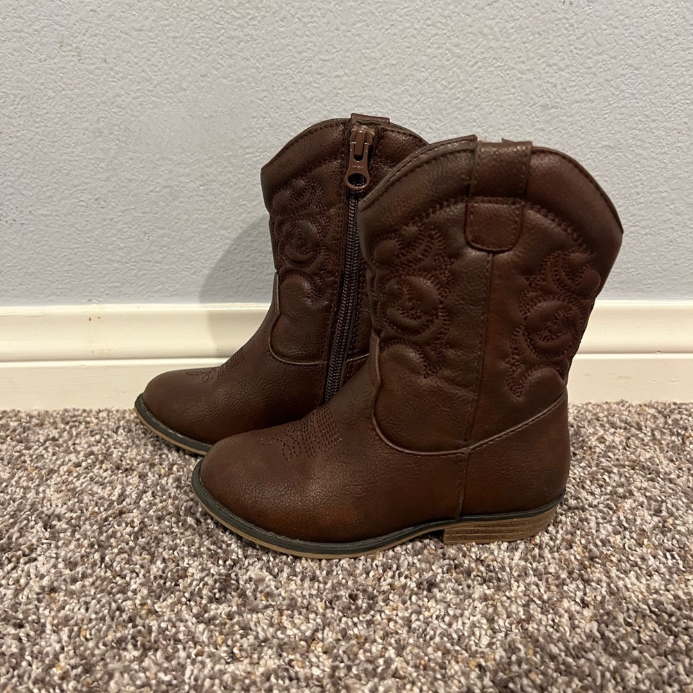 Cat and jack toddler brown cow girl boots new condition